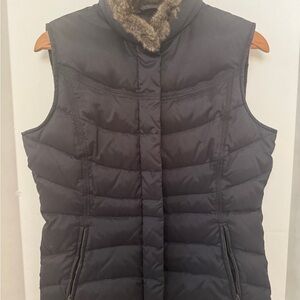 Eddie Bauer Down Black Quilted Vest with Faux Fur Collar